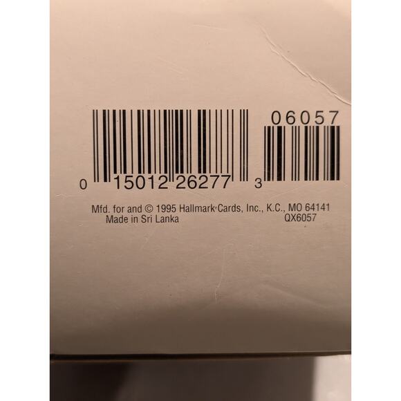 1995 Hallmark Keepsake “Heaven’s Gift” Nativity Ornaments Set of 2 w/Box - Picture 11 of 12